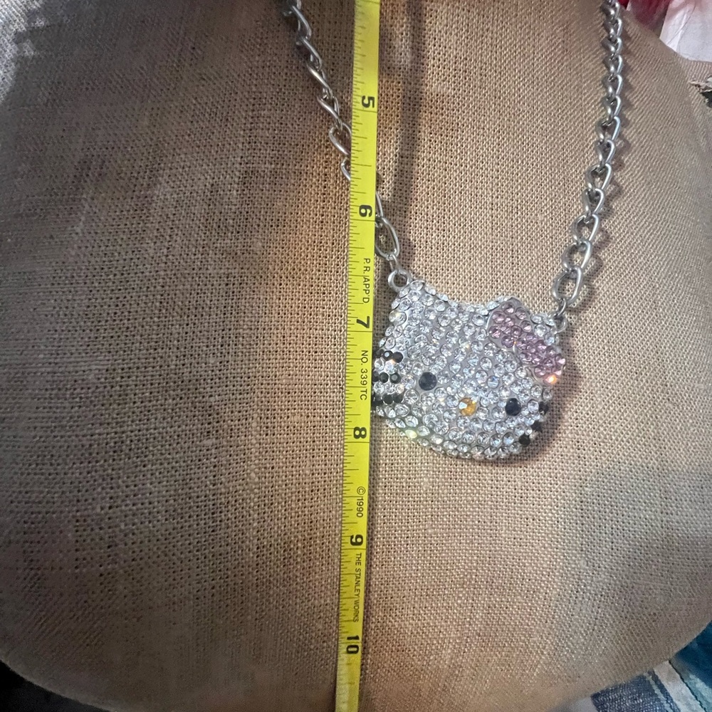 hello kitty necklace